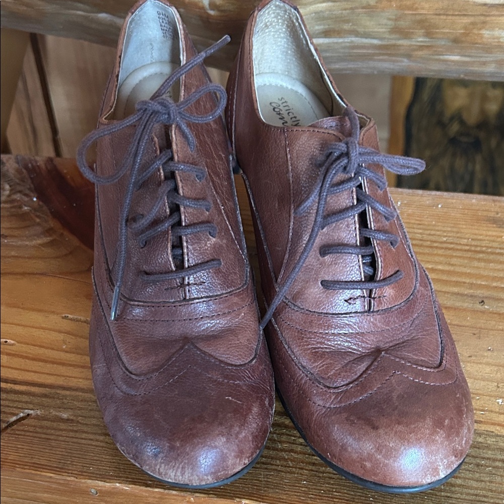 Elegant Brown Leather Women's Heels